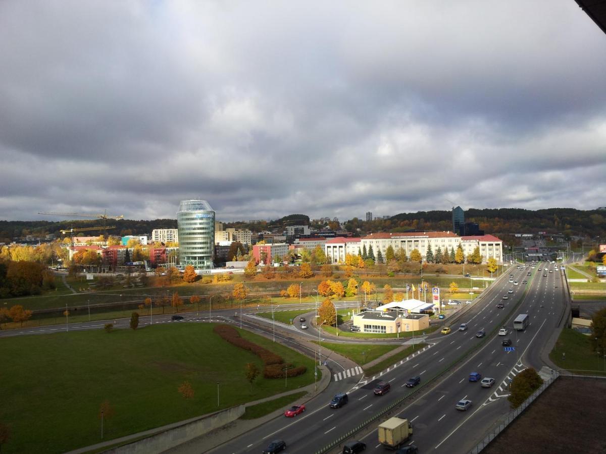 Gyneju 14 VNO Exterior foto