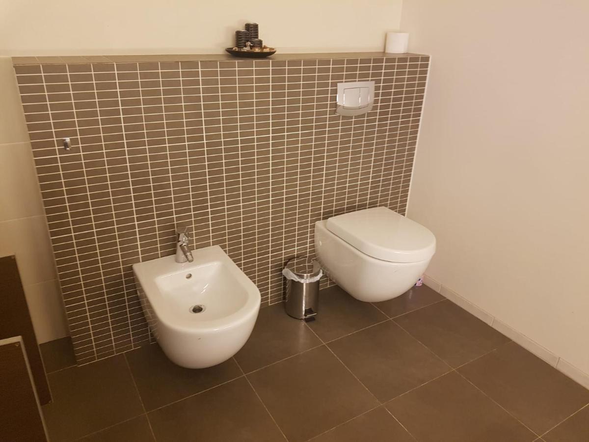 Gyneju 14 VNO Exterior foto