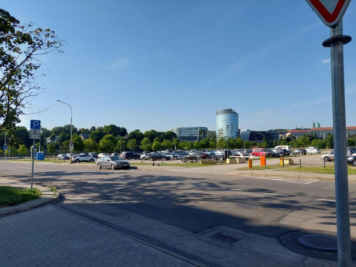 Gyneju 14 VNO Exterior foto